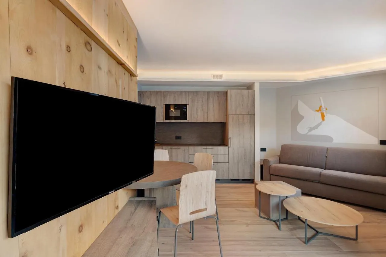 Wind Mountain Planet Suite House Livigno 0*,