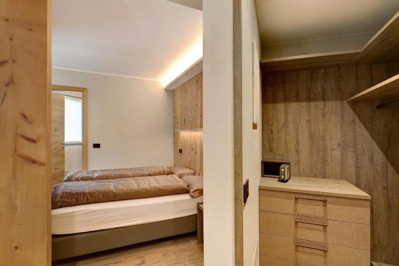 Wind Mountain Planet Suite House Livigno 0*,  Italien